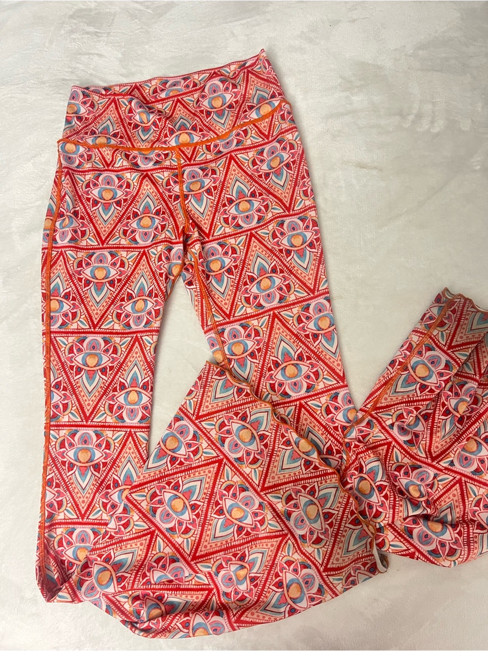 Women’s Red Geometric Print Bell-Bottom Leggings (read description)